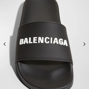 AUTHENTIC Balenciaga pool slides